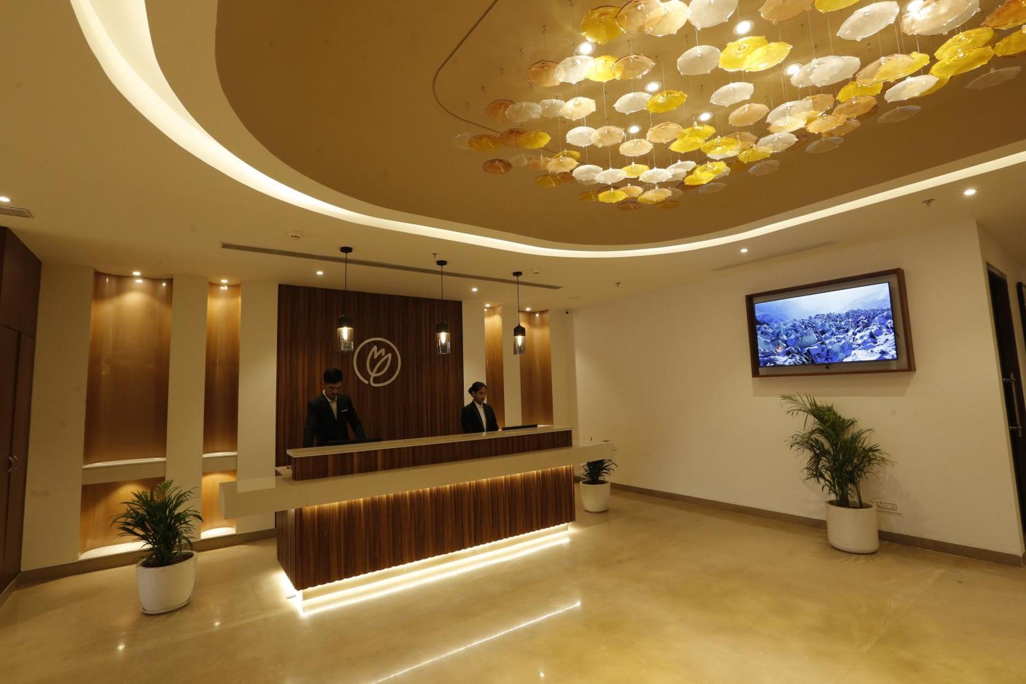 Tulip Inn Zirakpur Extérieur photo