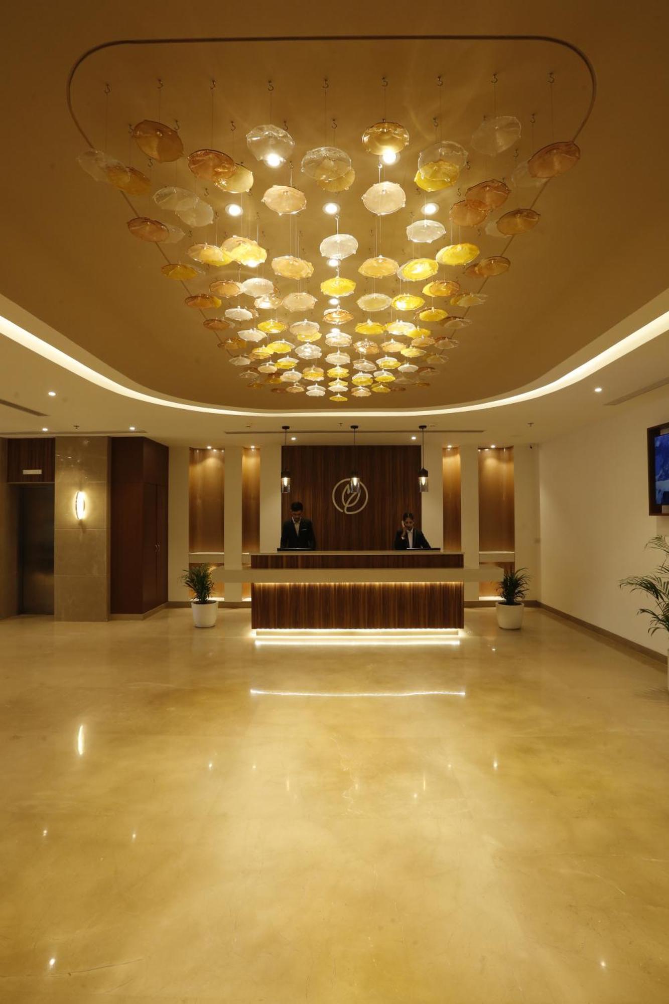 Tulip Inn Zirakpur Extérieur photo