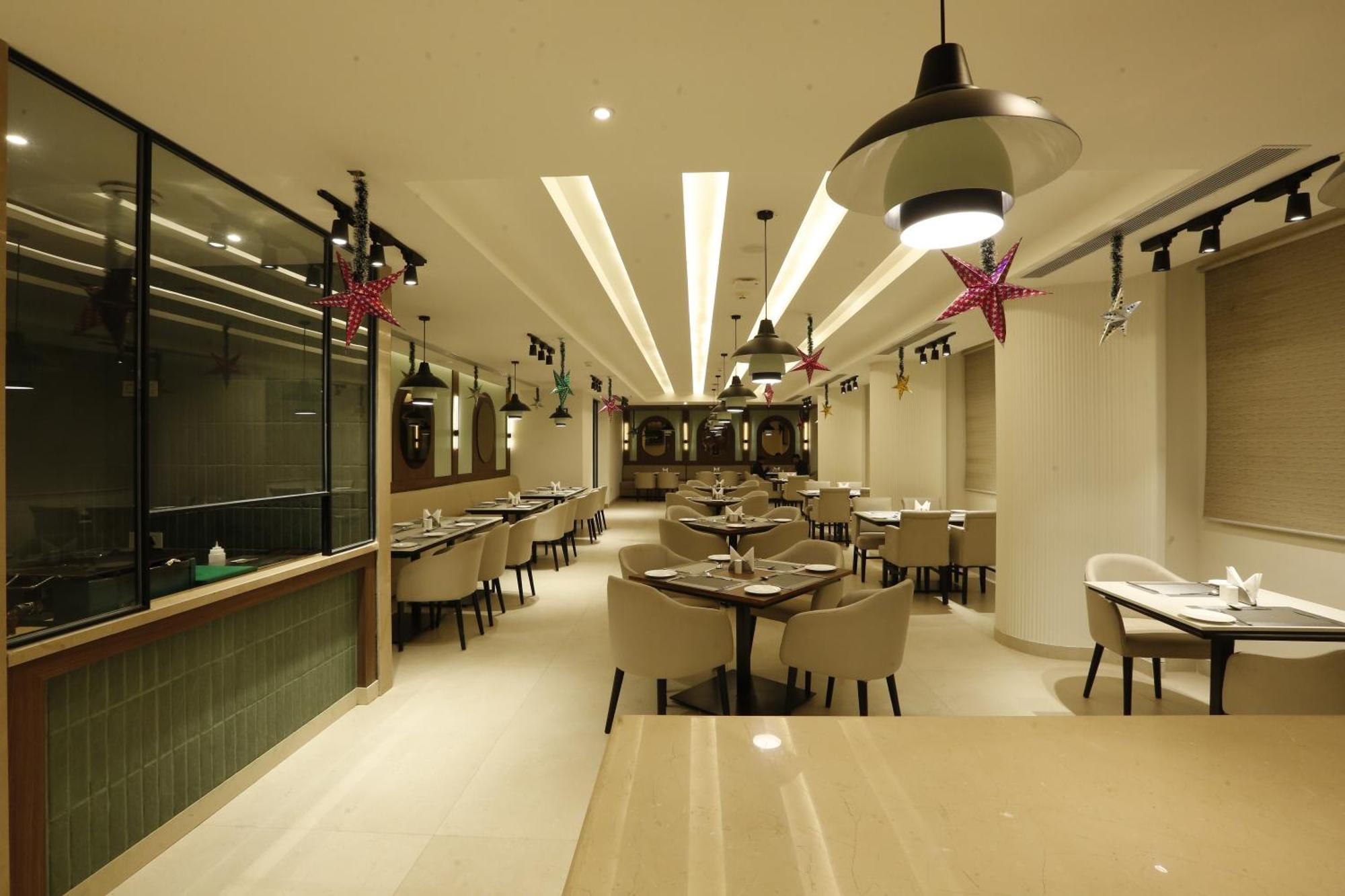 Tulip Inn Zirakpur Extérieur photo
