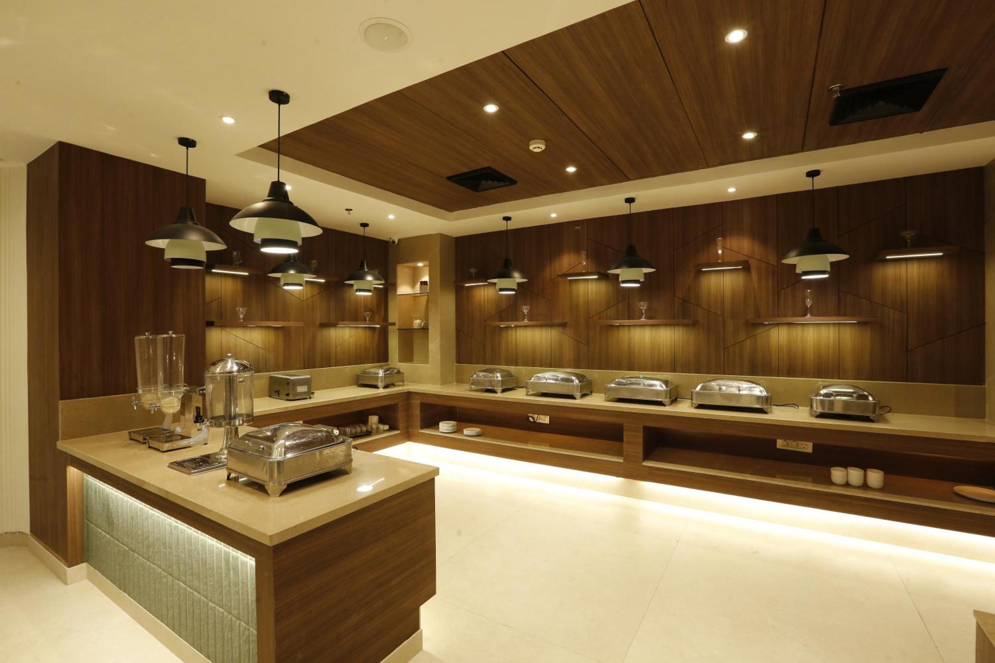 Tulip Inn Zirakpur Extérieur photo