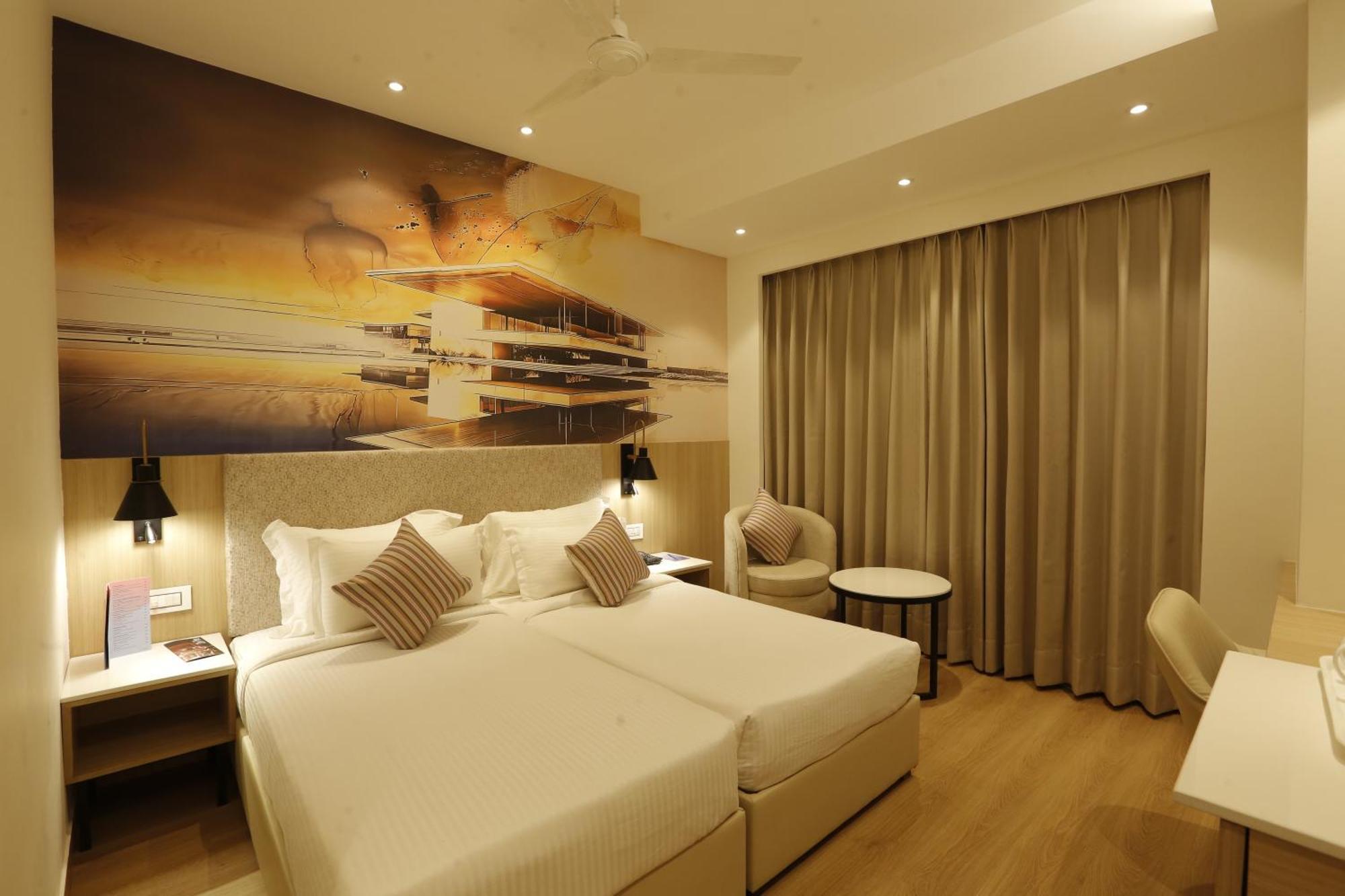 Tulip Inn Zirakpur Extérieur photo