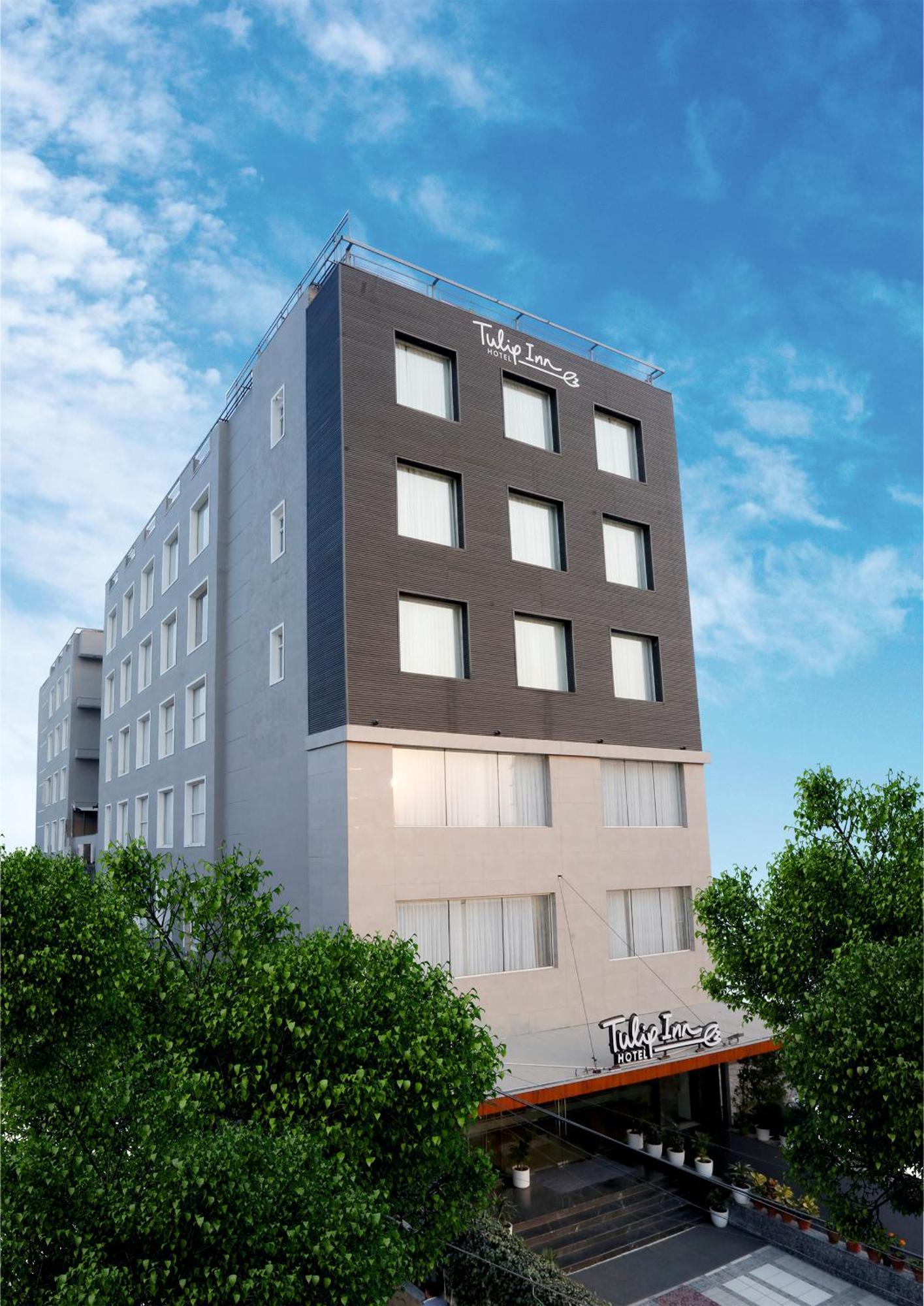 Tulip Inn Zirakpur Extérieur photo