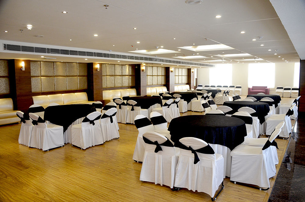 Tulip Inn Zirakpur Extérieur photo