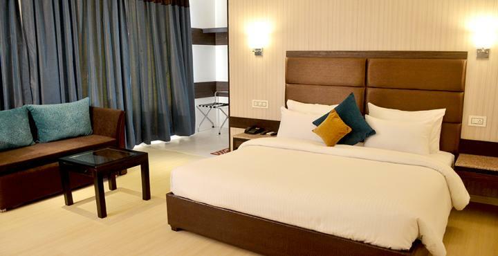 Tulip Inn Zirakpur Extérieur photo